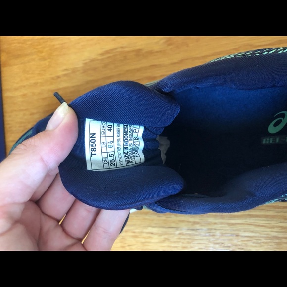 NWOT Asics Gel-Nimbus 20 Size 8.5 - Picture 4 of 4